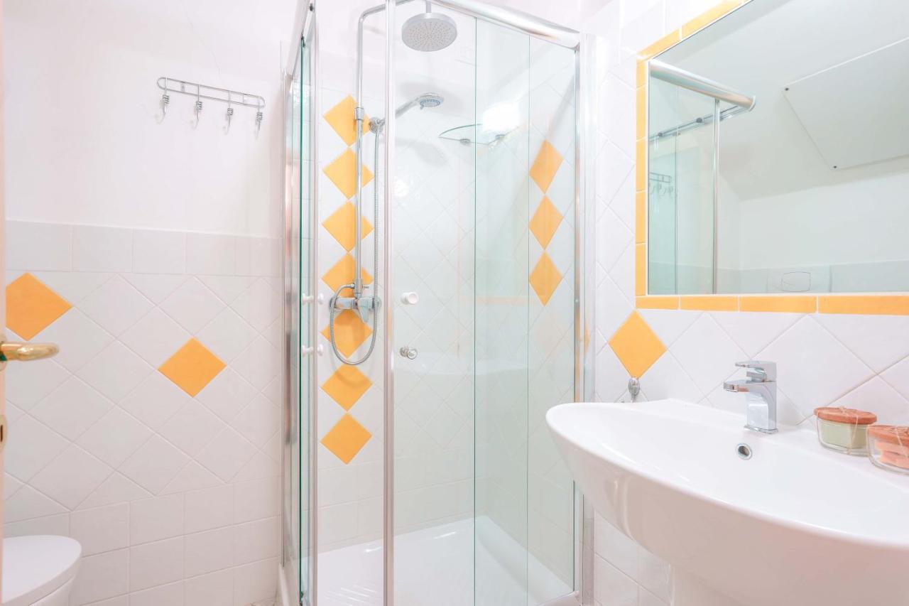 Casa Nostra Apartment Pula Ngoại thất bức ảnh